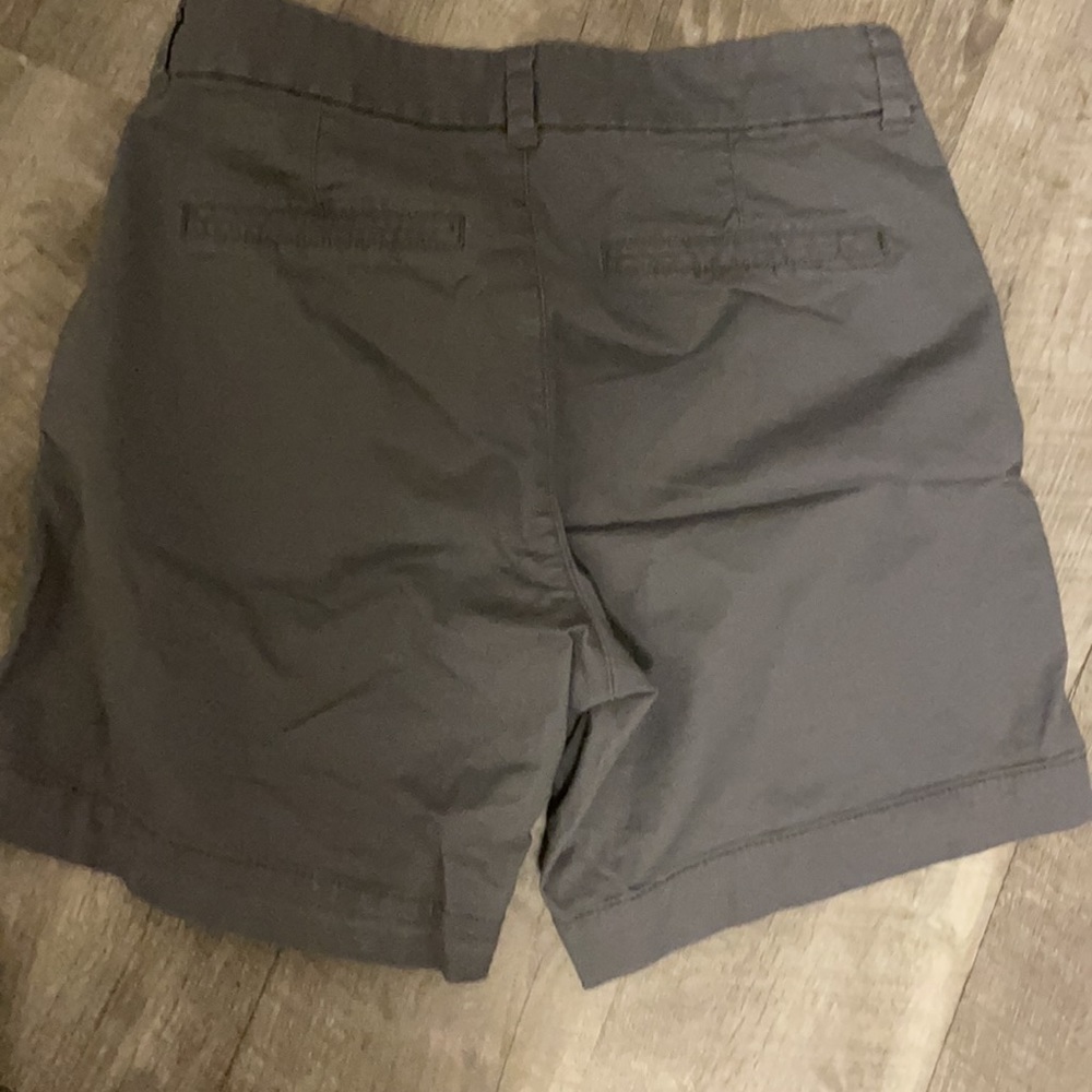 Old Navy shorts. Size 4 - Picture 5 of 5